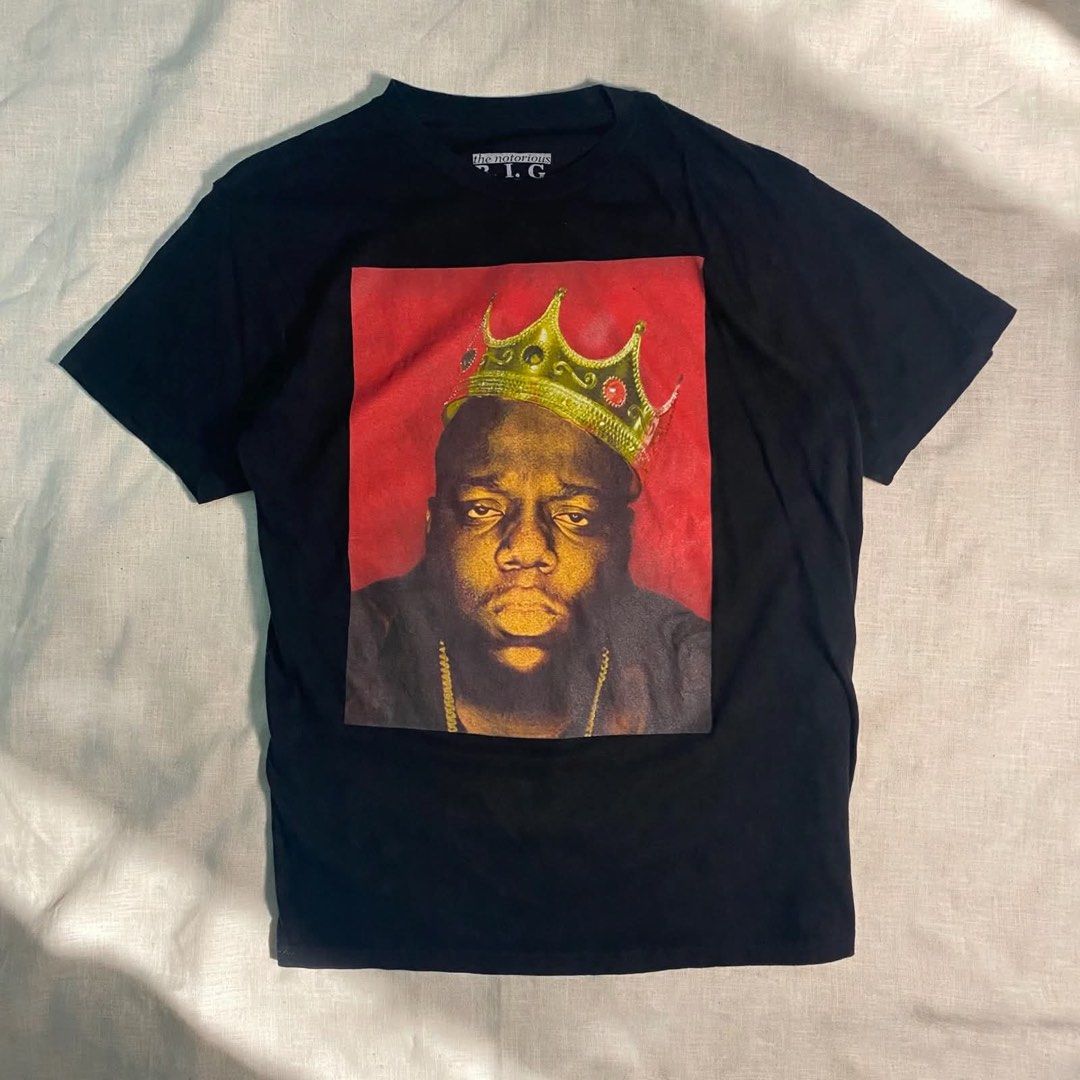 Biggie rap tee (Category: Formal Shirts) located in Digos. Submitted by thriftnigoy (Listing ID 1464001475, Image 1). Description: Biggy 499🏷️ Dimes: inches Width 21 length: 28 Best fit medium to large - Excellent condition - color rate 10 - no issue.