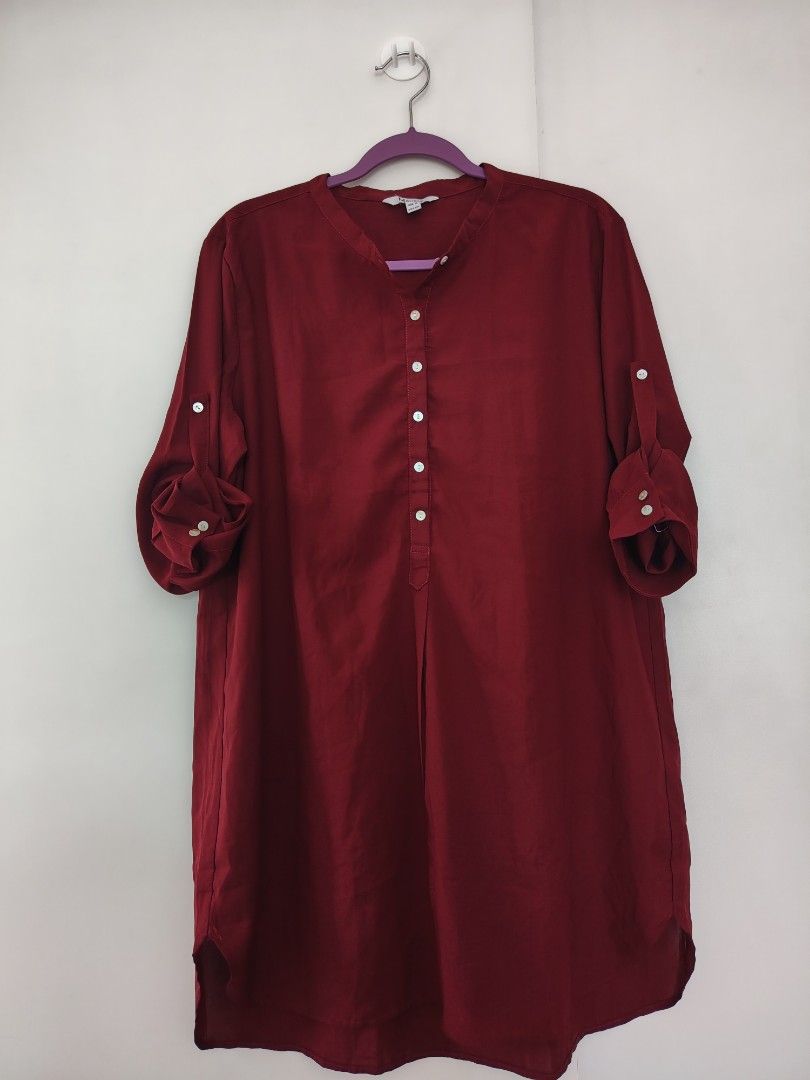 MOUSSY Maroon long sleeves polo blouse (Category: Longsleeves) located in Manila. Submitted by babeboxtheory (Listing ID 1464028294, Image 2). Description: .