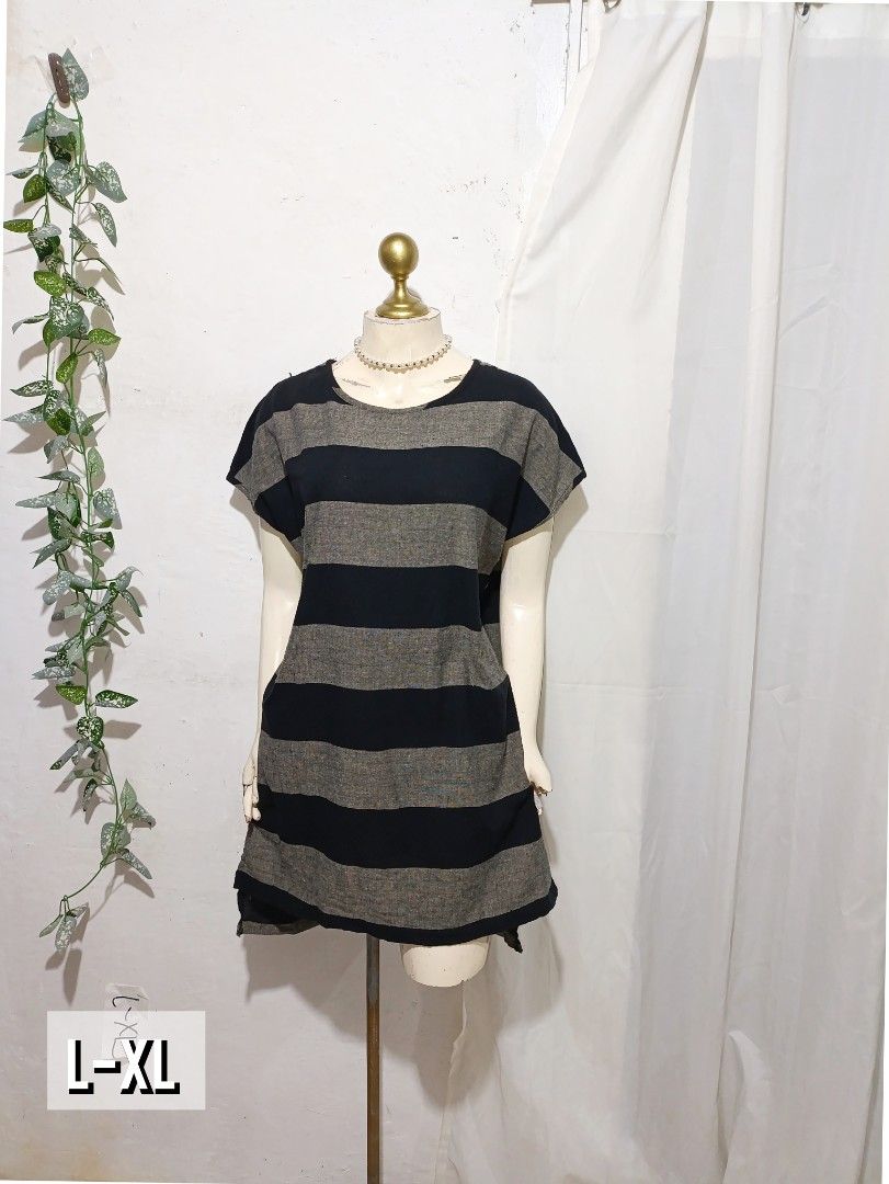 Black gray stripes retro dress (Category: Dresses) located in Pateros City. Submitted by amj_amj (Listing ID 1463977540, Image 1). Description: .