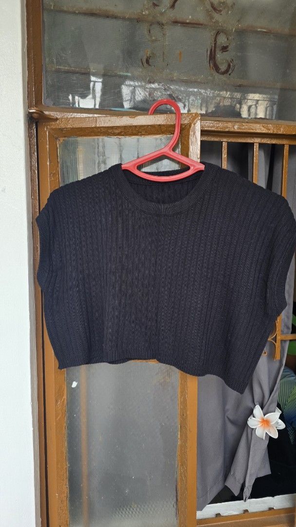 Black Knit Top and Beige Button-Up Shirt (Category: Blouses) located in Taguig. Submitted by d.ballete (Listing ID 1464087319, Image 1). Description: Take all 100 Cropped yung black Like new pa yan Best fit to M - L.