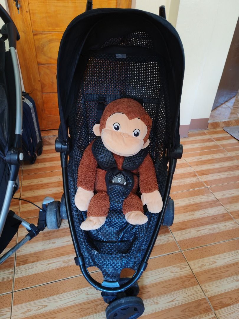 Black Lightweight Compact Stroller (Category: Strollers) located in Caloocan City. Submitted by jasminkaye37072 (Listing ID 1463980945, Image 2). Description: -quinny zapp stroller.