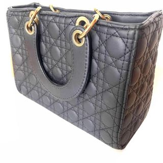 (Category: ) located in . Submitted by valueshoppe (Listing ID 1464029811, Image 1). Description: .
