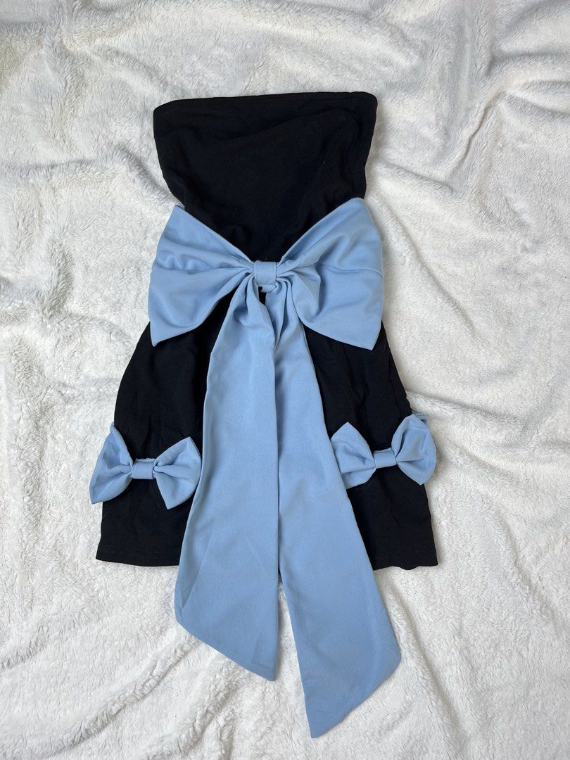 Black Tube Top with Big Blue Bow (Category: Others Tops) located in Polomolok. Submitted by allisthriftsph (Listing ID 1464096378, Image 1). Description: .