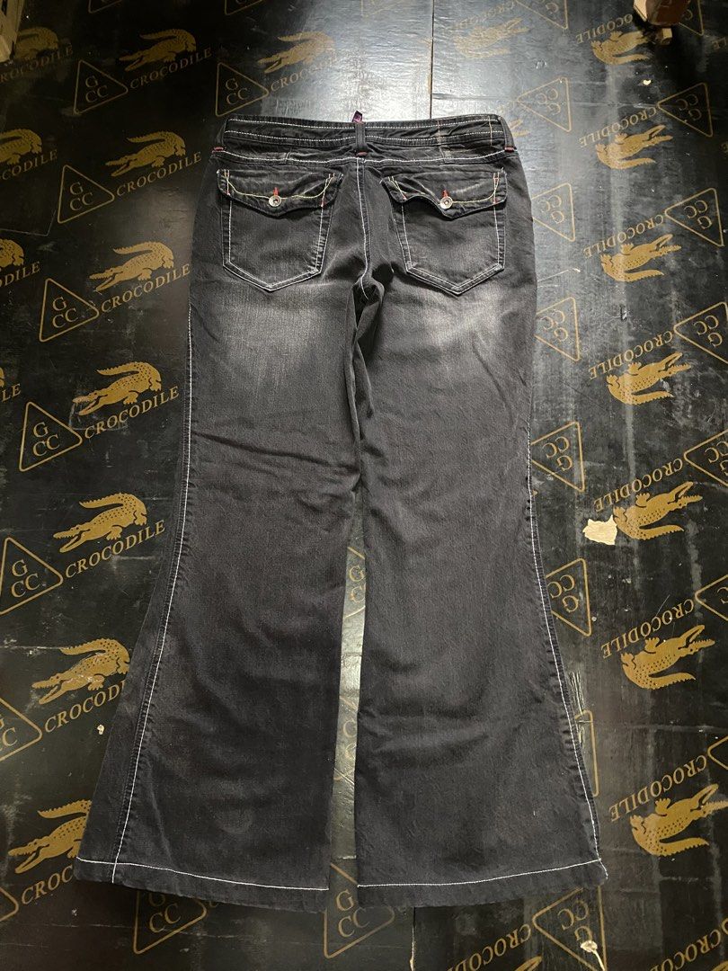 Black Washed Flared pants (Category: Jeans) located in Davao. Submitted by rovicbaguio8060 (Listing ID 1463994621, Image 2). Description: Good for mens also.