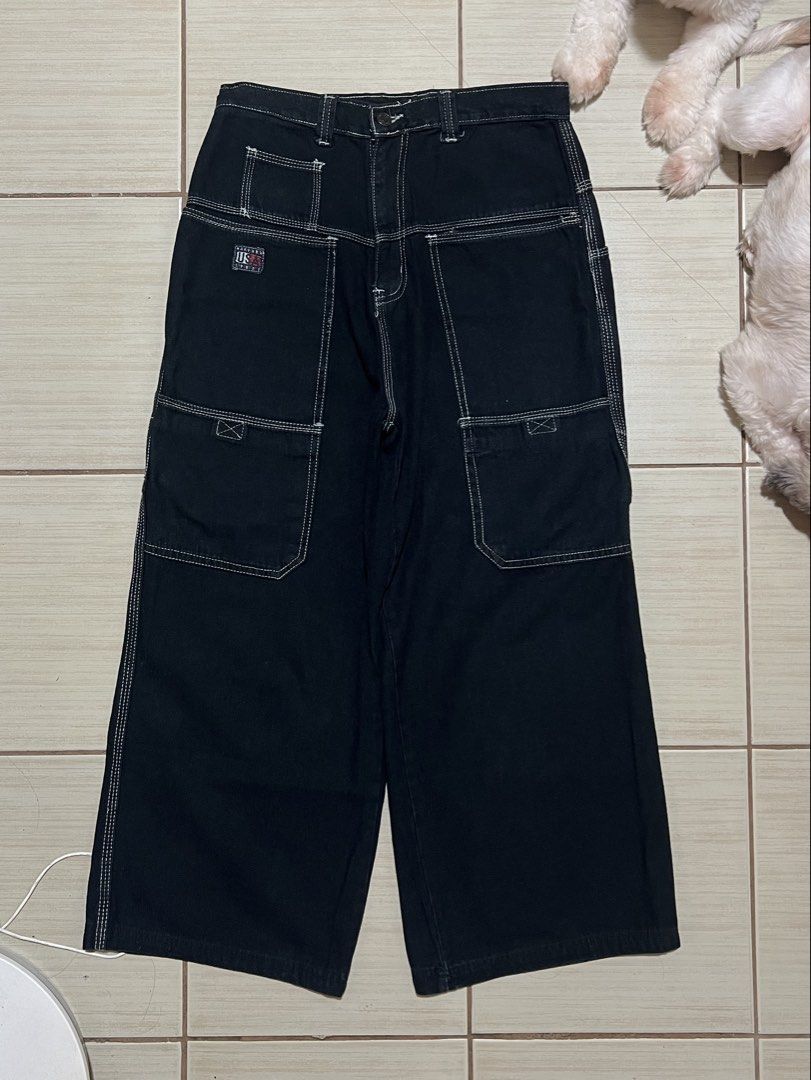Black Wideleg Carpenter Pants 29 (Category: Jeans) located in Manila. Submitted by erickalago (Listing ID 1464031890, Image 1). Description: SIZE 29 LENGTH 37 WASH NIYO NA LANG AT NA STOCK, NOT UKAY, OWN PRELOVED location: Pasig.