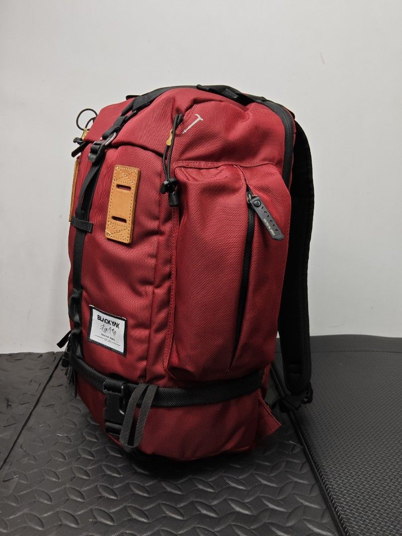 Blackyak utility travel bag (Category: Backpacks) located in Muntinlupa City. Submitted by mlbphworks (Listing ID 1463957554, Image 3). Description: 💥Blackyak heavy duty travel or outdoor bag camping utility travel bag,Mint condition (34L- 37L capacity) ✅️2,895 PHP nalang pickup ❌️3,299 prevouis original post price Dimes in inches 24.5 H : 11-12 width: 7.5 thick Video call upon request for serious transaction Loc. Alabang Same day delivery grab 