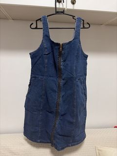 (Category: ) located in . Submitted by cheska.closet18 (Listing ID 1464137711, Image 1). Description: .