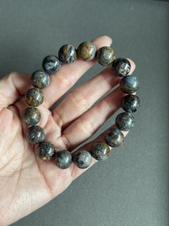 (Category: ) located in . Submitted by frostcrystals (Listing ID 1463958512, Image 1). Description: .