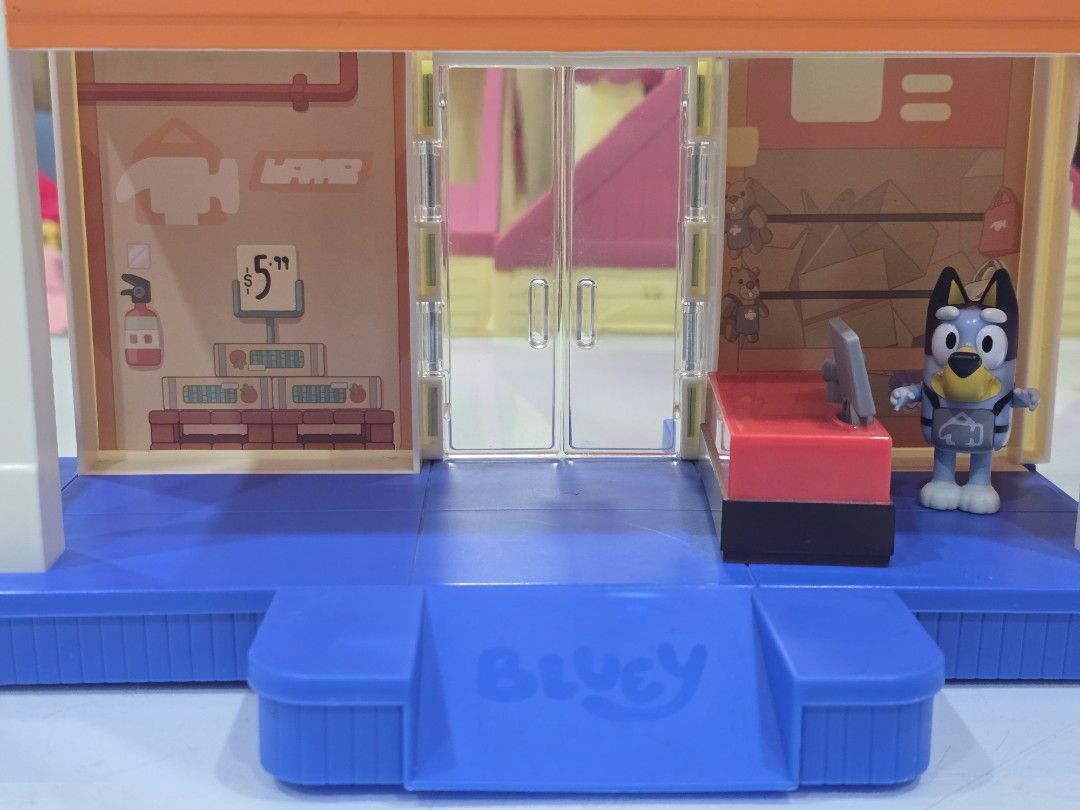 Bluey hammerbarn shopping center (Category: Kids Toys) located in Imus. Submitted by chie0308 (Listing ID 1463985979, Image 2). Description: Bluey's Hammerbarn Mall ( can't be bought in PH malls). Personal preloved of my daughter. 1 missing accessory but I replaced it with 2 accessorries. Lightly used (with small signs of usage). Working lights and sounds. I also have treehouse, school, house and amusement park playset. I also have different bran