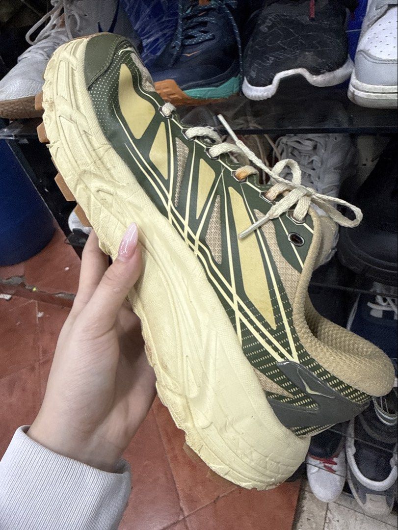 BNY (Category: Sneakers) located in Manila. Submitted by fastlion.584bdf (Listing ID 1464103686, Image 3). Description: .
