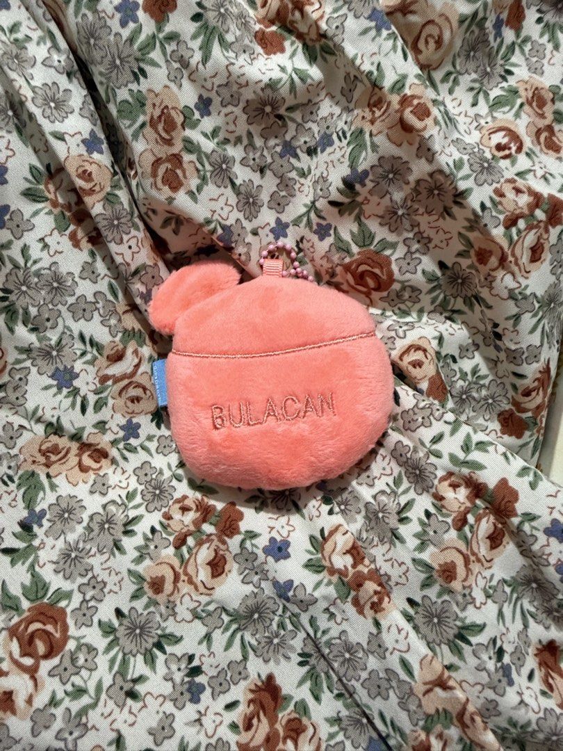 BONGBONGEE BULACAN PLUSH KEYRING DÜPE (Category: Plushies & Soft Toys) located in Caloocan City. Submitted by strawbaeriejeon (Listing ID 1464034357, Image 2). Description: no issue! from whgcart on x 🥰💓 never ko siya nilabas sa packaging hahahahaha never din nagamit 😭 loc: caloocan! mod: direct j&t mop: gcash.