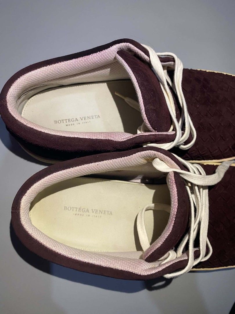 Bottega Veneta (Category: Sneakers) located in Manila. Submitted by lunalongpress (Listing ID 1464052486, Image 3). Description: Fit to size 10 1,500+SF Valenzuela City Located.