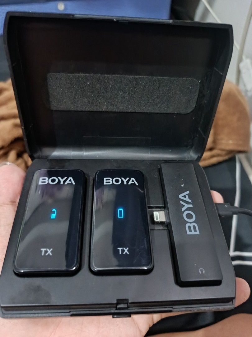 BOYA BY-XM6 Wireless Microphone System (Category: Microphones) located in Manila. Submitted by unplnndco. (Listing ID 1463986295, Image 1). Description: Key Technical Specifications FeatureSpecificationTransmission Type2.4GHz Digital Frequency (Adaptive Frequency Hopping) Operating RangeUp to 328ft (100m) without obstacles Signal-to-Noise Ratio (SNR)> 84dB Frequency Response35Hz – 18kHz Maximum SPLBuilt-in Mic: 120dB SPL | Lavalier Mic: 110dB SPL