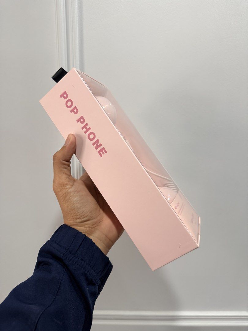 [Brand New] Native Union Pop Phone with USB-C (Category: Headphones & Headsets) located in Pasay City. Submitted by tsjsofficialstore (Listing ID 1459360852, Image 2). Description: FOR SALE BRAND NEW Selling Below SRP POWERMAC Price ₱2,190 Native Union Pop Phone with USB-C Color: Pink LOC: PASAY.