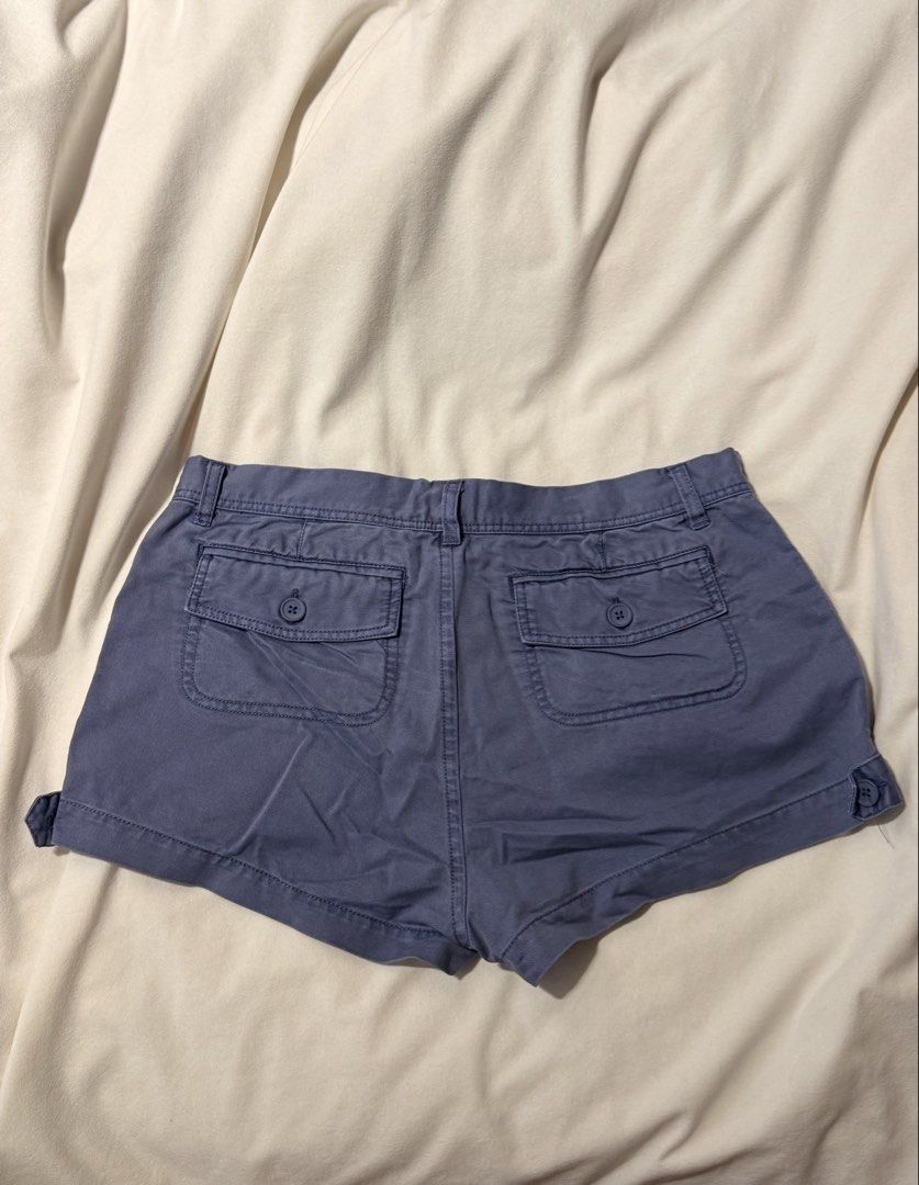 Brandy Melville Navy Shorts (Category: Shorts) located in Manila. Submitted by prelovedbyjana (Listing ID 1464091101, Image 2). Description: Bnew no tag Fits size small-medium (freesize) Fits 25-28inch waist Bought directly from Japan store.