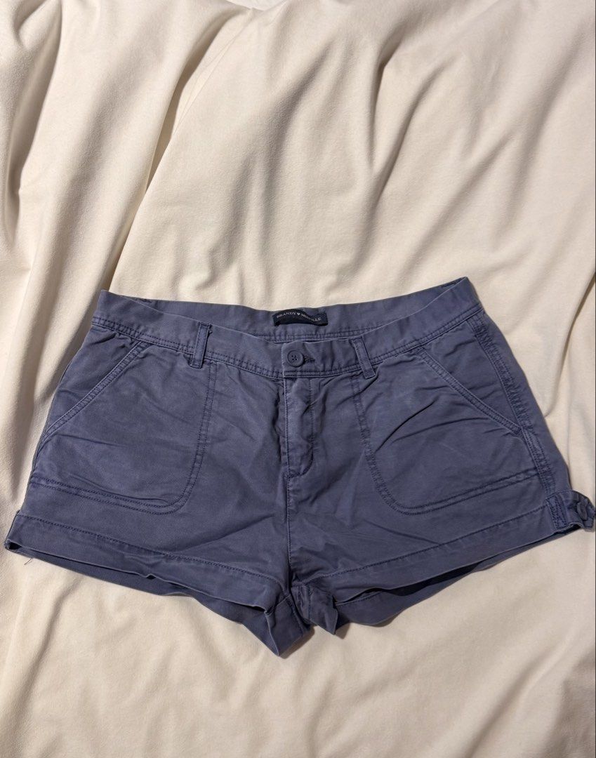 Brandy Melville Navy Shorts (Category: Shorts) located in Manila. Submitted by prelovedbyjana (Listing ID 1464091101, Image 1). Description: Bnew no tag Fits size small-medium (freesize) Fits 25-28inch waist Bought directly from Japan store.