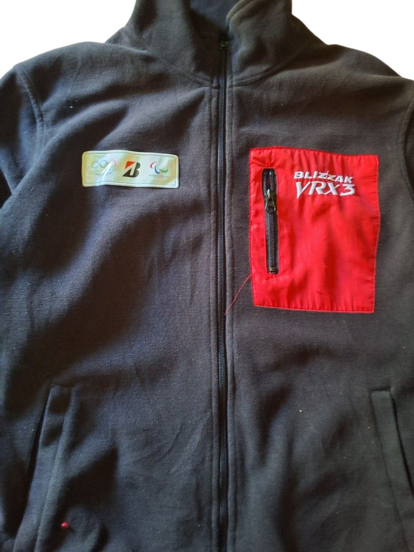 BridgeStone Olympic (Category: Hoodies) located in La Trinidad. Submitted by lotionito2601 (Listing ID 1463999090, Image 2). Description: No issue size large 10 10 cr issue sa may pocket nya may tastas adjusted waistline dm.