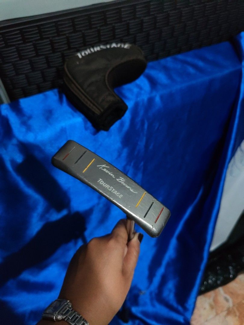 Bridgestone putter for men (Category: Golf) located in Manila. Submitted by meiyeon2 (Listing ID 1463949041, Image 1). Description: right handed putter..