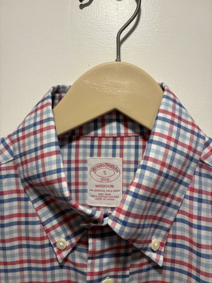 Brooks Brothers Button Down L/S Shirt “Plaid” (Category: Formal Shirts) located in Bacolod City. Submitted by moboandmoga (Listing ID 1464042167, Image 2). Description: Brooks Brothers Button Down L/S Shirt “Plaid” Size: Small to Medium frame Brand new w/tag! (Sizing info) Width: 21.5 inches Length: 31Front -32.5 Back Shoulder: 18” Sleeve: 23.7”.