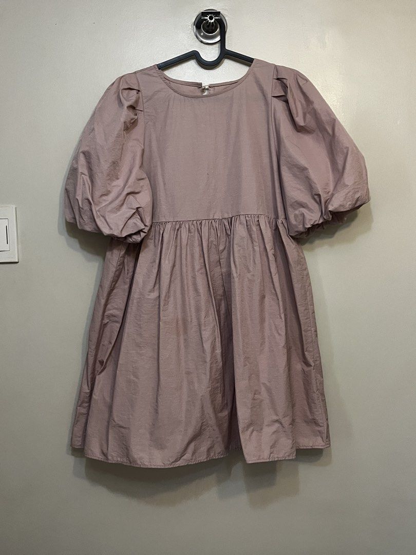 (BUNDLE) Dress (Category: Dresses) located in Quezon City. Submitted by declutteringbyjam (Listing ID 1463967542, Image 3). Description: -preloved -medium to large -bundle for 750 -320 each -additional for sf.
