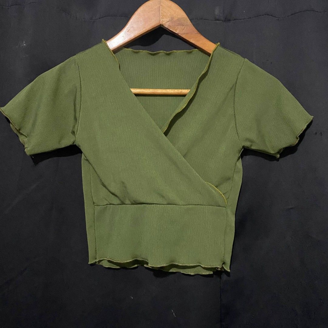 Declutter Croptop. Various Styles and Colors (Category: Blouses) located in Manila. Submitted by unplnndco. (Listing ID 1464072978, Image 3). Description: 1st Pic: S-M 2nd Pic: S-M 3rd Pic: S-M 4th Pic: S-M 5th Pic: M-XL 6th Pic: S-M.