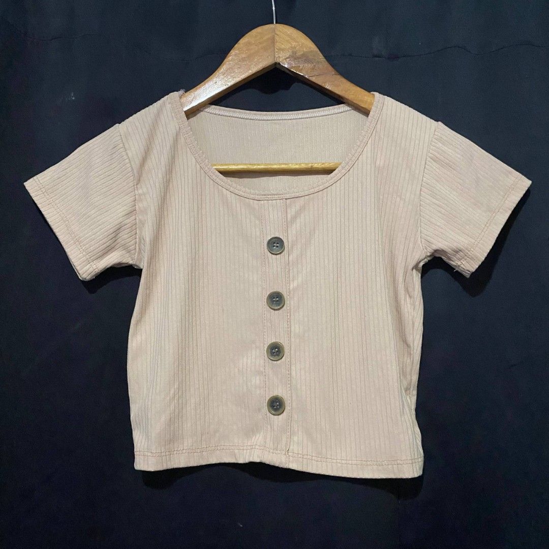 Declutter Croptop. Various Styles and Colors (Category: Blouses) located in Manila. Submitted by unplnndco. (Listing ID 1464072978, Image 2). Description: 1st Pic: S-M 2nd Pic: S-M 3rd Pic: S-M 4th Pic: S-M 5th Pic: M-XL 6th Pic: S-M.