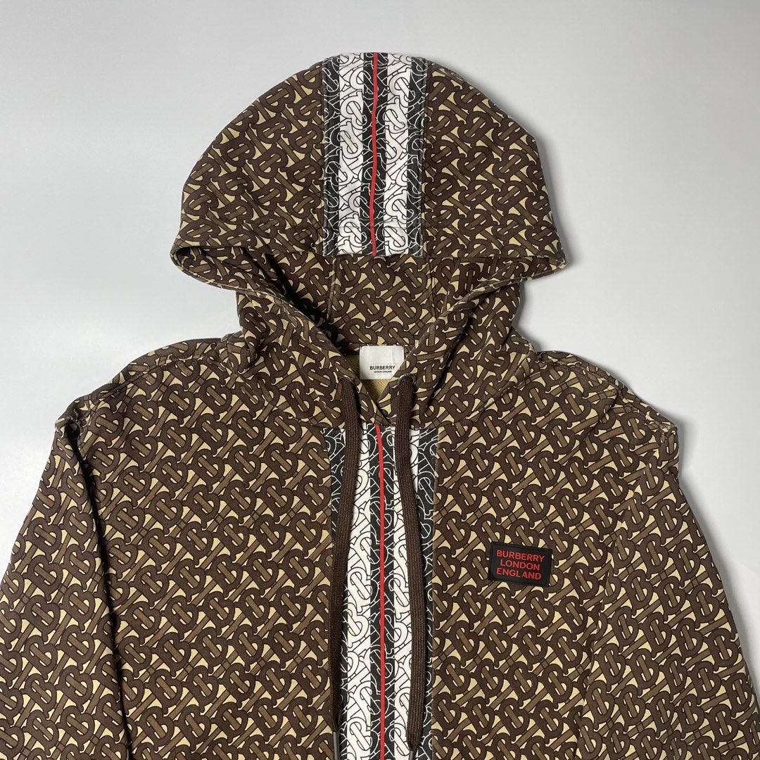 Burberry (Category: Hoodies) located in Cavite. Submitted by ferrerapparel. (Listing ID 1464109626, Image 3). Description: Good as new Color rate:10/10 M-L.