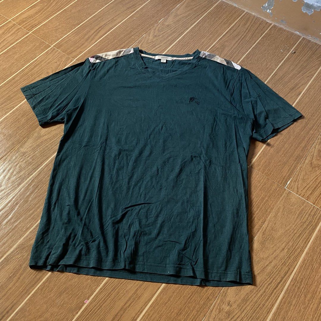Burberry brit shirt (Category: Tshirts & Polo Shirts ) located in Paete. Submitted by fat.archives (Listing ID 1464085011, Image 1). Description: Dimes Bust 19 Length 25 +sf.
