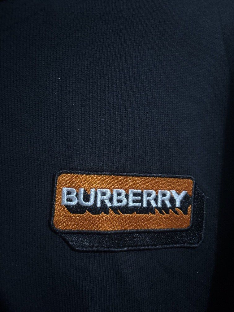 Burberry Logo Applique Hoodie (Category: Hoodies) located in Muntinlupa City. Submitted by owrayttttt (Listing ID 1464016314, Image 2). Description: - Burberry Logo Applique Hoodie - Dimes is 26x29 - Complete tags - No issue.