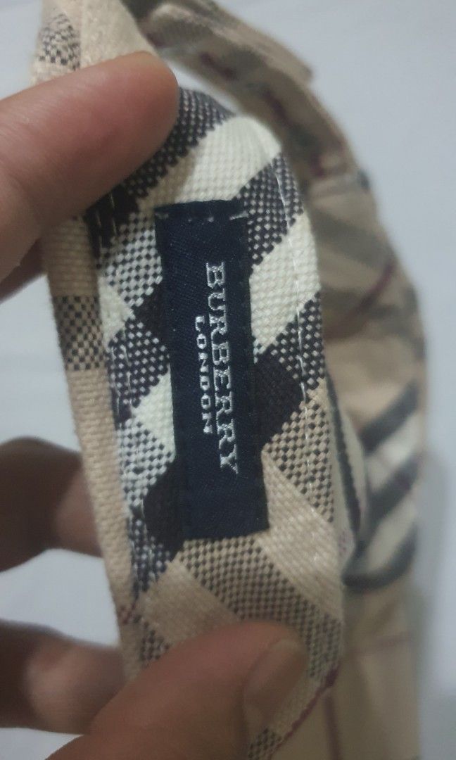 Burberry nova check 5 panel cap (Category: Luxury Accessories) located in Paranaque City. Submitted by nvdluxurygoods (Listing ID 1463985486, Image 3). Description: Burberry nova check 5 panel cap Authentic Men/Women 3,500 only Selling low !!.