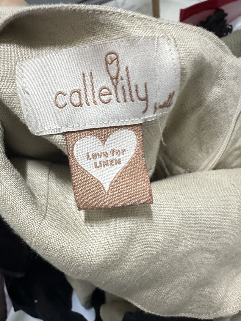 Callelily Luisa Pure Linen Top (Category: Sleeveless) located in Hermosa. Submitted by alxgtz (Listing ID 1464028838, Image 3). Description: Used once Thick linen nice quality.