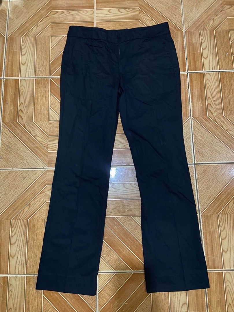 Calvin Klein Long Pants "Black" (Category: Trousers) located in Paranaque City. Submitted by jnthn.c (Listing ID 1464048502, Image 1). Description: Calvin Klein Long Pants "Black" Size 33 on tag but Actual Size 35 to 36 x 42 Need Wash, Need Plantsa.