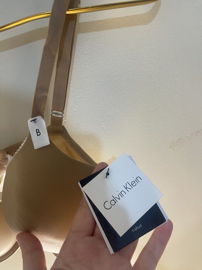 Calvin klein wired push up B gc5 (Category: Undergarments & Loungewear) located in Baguio. Submitted by affordaprice_2600baguio (Listing ID 1464071763, Image 2). Description: .