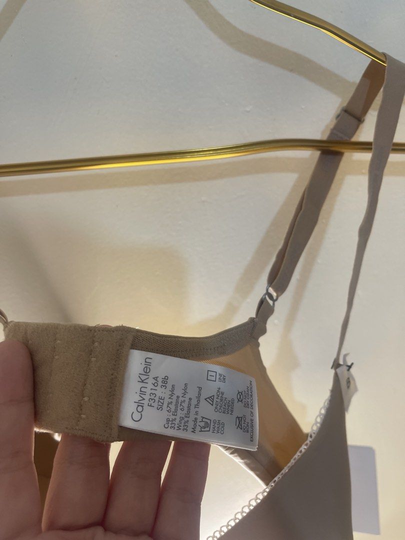 Calvin klein wired push up B gc5 (Category: Undergarments & Loungewear) located in Baguio. Submitted by affordaprice_2600baguio (Listing ID 1464071763, Image 3). Description: .