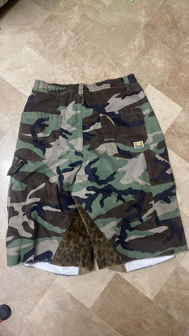 Camo Cargo Shorts with Patchwork Detail (Category: Shorts) located in Las Pinas. Submitted by missfaust (Listing ID 1464044049, Image 2). Description: Camo cargo jorts, brand new, fits S-L (with drawstring waist).