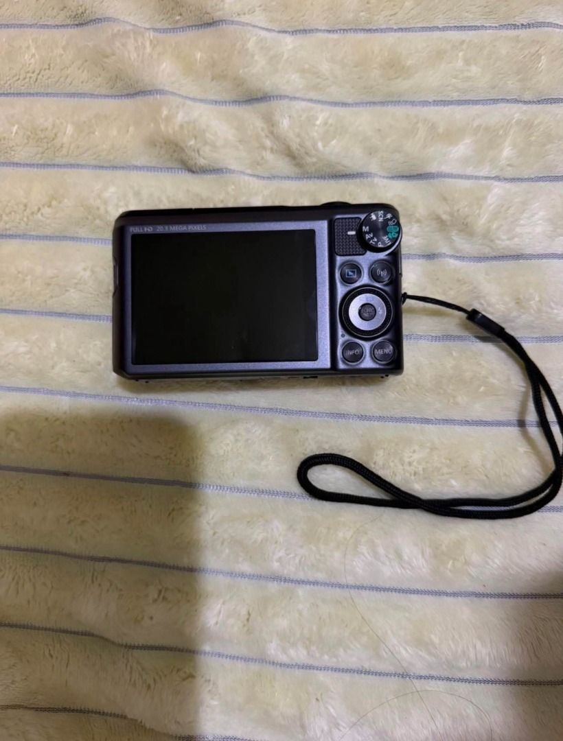 Canon PowerShot SX720 HS Digital Camera (Category: Cameras) located in Caloocan City. Submitted by juaneossi (Listing ID 1464046609, Image 3). Description: Canon PowerShot SX720 HS Digital Camera SPECS & DETAILS: • 20.3MP High-Sensitivity CMOS Sensor • DIGIC 6 Image Processor • 40× Optical Zoom • 24–960mm equivalent focal length • Optical Image Stabilization / Intelligent IS • 3.0” LCD Screen — 922K dots • Full HD 1080p Video up to 60fps • Built-