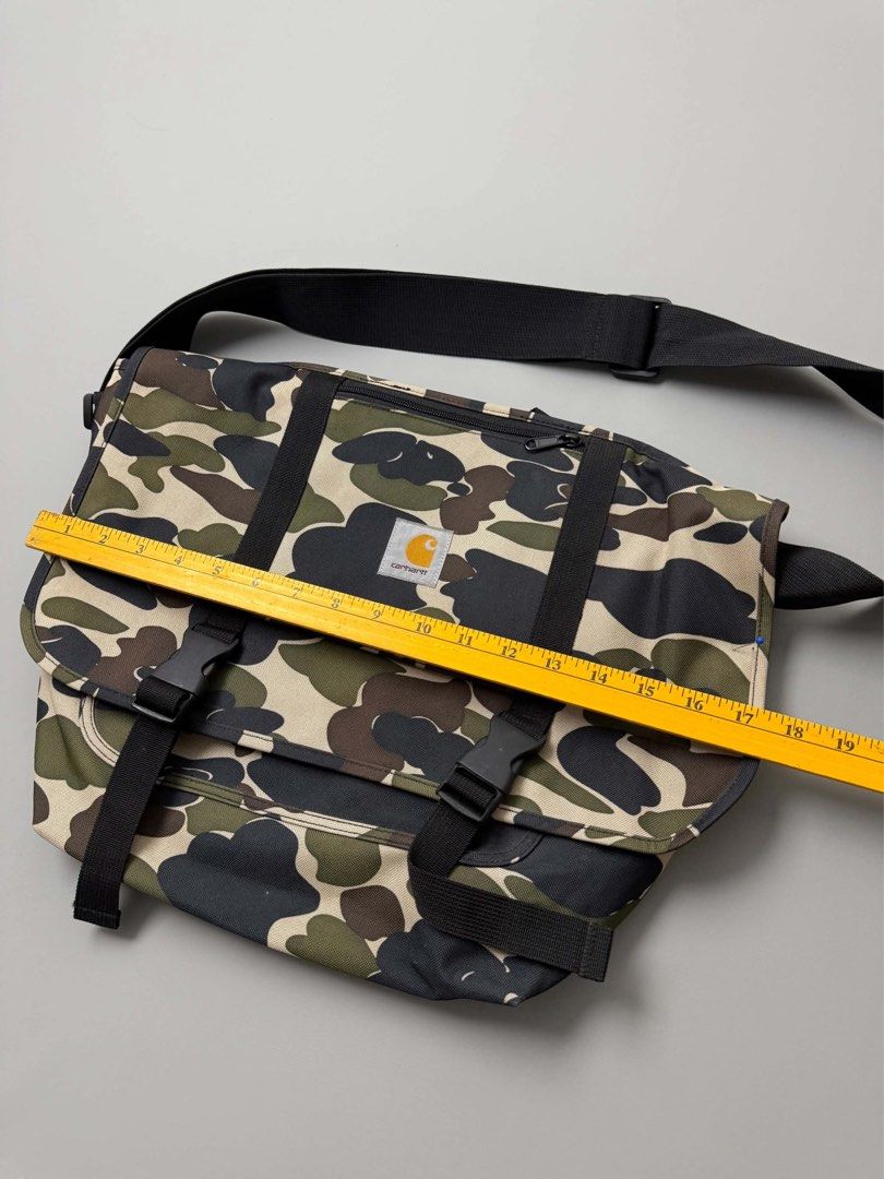CARHARTT WIP (Category: Sling Bags) located in Guagua. Submitted by sweetboyy (Listing ID 1464051481, Image 2). Description: CARHARTT WIP CAMO PARCEL BAG.