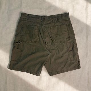 (Category: ) located in . Submitted by thriftnigoy (Listing ID 1464014328, Image 1). Description: .