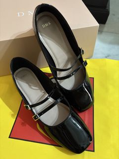 (Category: ) located in . Submitted by starbuy_sg (Listing ID 1463995434, Image 1). Description: .