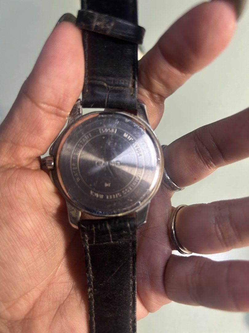 Casio Water Resist Black Dial Watch (Category: Men's Watches) located in Cavite. Submitted by mamamia73 (Listing ID 1464037888, Image 3). Description: - Casio watch with a classic black dial - Convenient date window at 3 o'clock - Water resistant for everyday peace of mind - Comfortable black leather strap - Versatile 40mm watch face size - Ideal for daily wear.