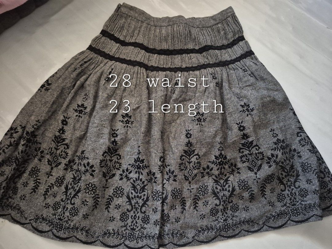 Casual Dark Coquette Set (Category: Sets or Coordinates) located in Calamba. Submitted by bb.lace (Listing ID 1463992373, Image 2). Description: padded top.