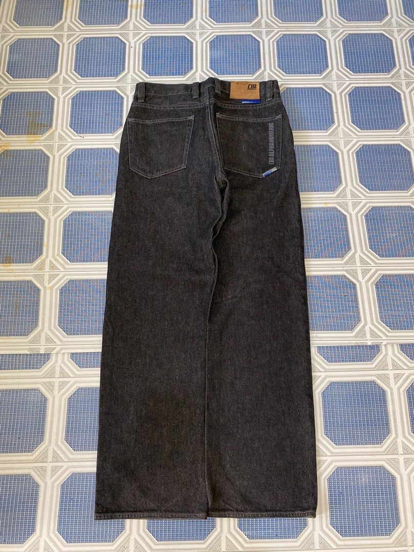 ch y2k pants (Category: Activewear) located in Naga. Submitted by thriftingcoldz (Listing ID 1464077136, Image 1). Description: .
