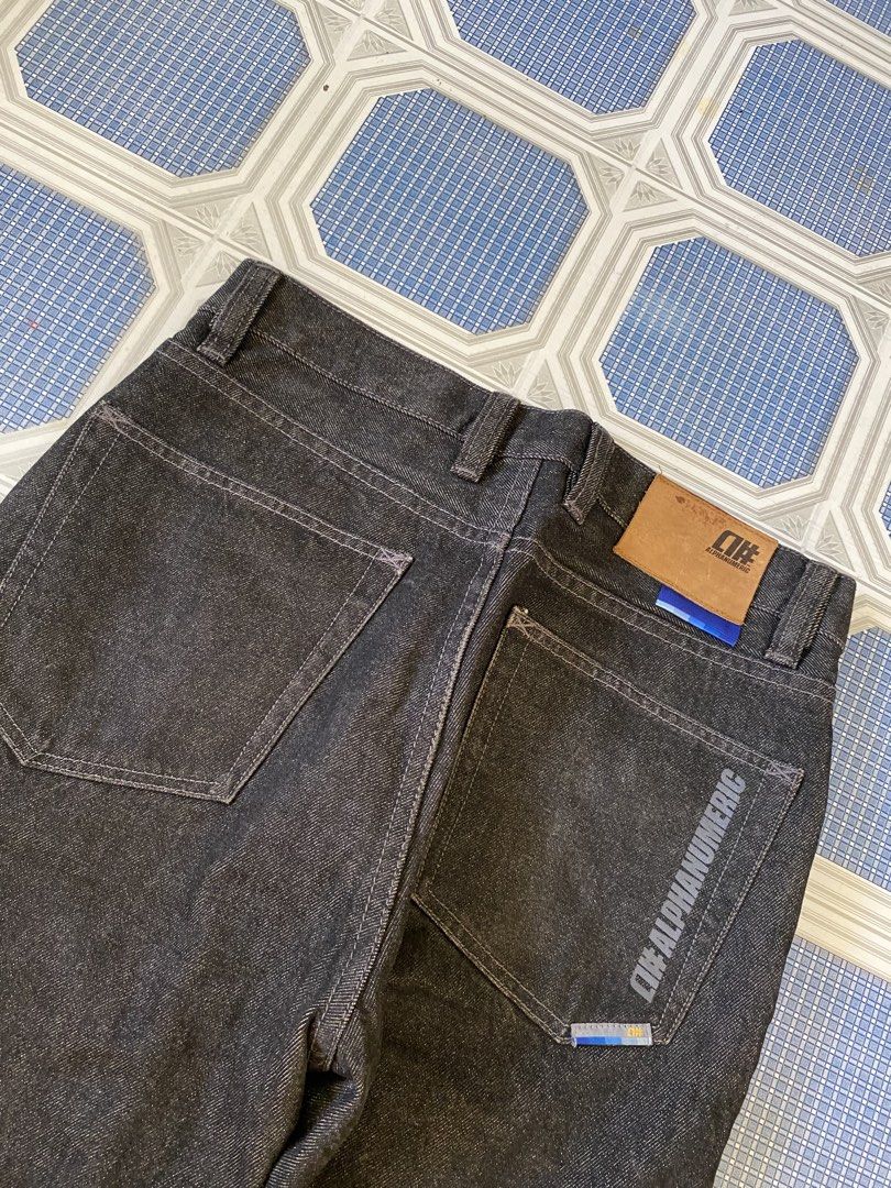 ch y2k pants (Category: Activewear) located in Naga. Submitted by thriftingcoldz (Listing ID 1464077136, Image 3). Description: .