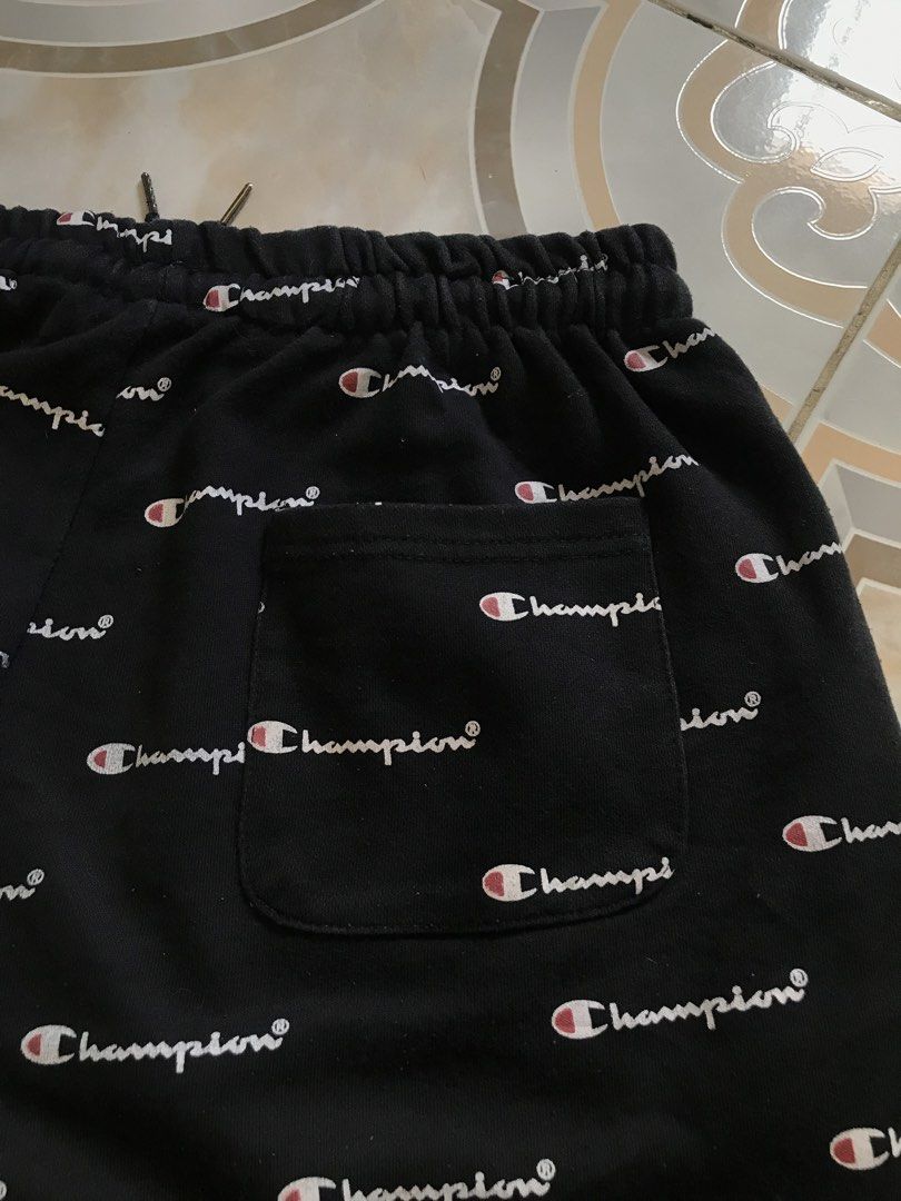 Champion All Over Print Shorts (Category: Shorts) located in Manila. Submitted by buds.thrift (Listing ID 1463953149, Image 3). Description: Champion All Over Print Shorts Dimes:30-40W x 19L x 12Lo dimes Cr:9.5/10 Good Condition! Dm For Details!🔥 .
