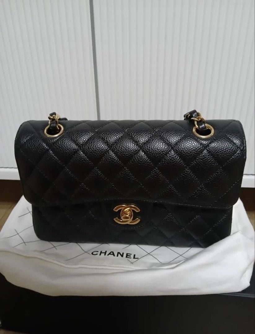 Chanel double flap microchip (Category: Luxury Bags & Wallets) located in Quezon City. Submitted by slluxury_ph (Listing ID 1464071946, Image 2). Description: Chanel double flap microchip Complete inclusion 2022.