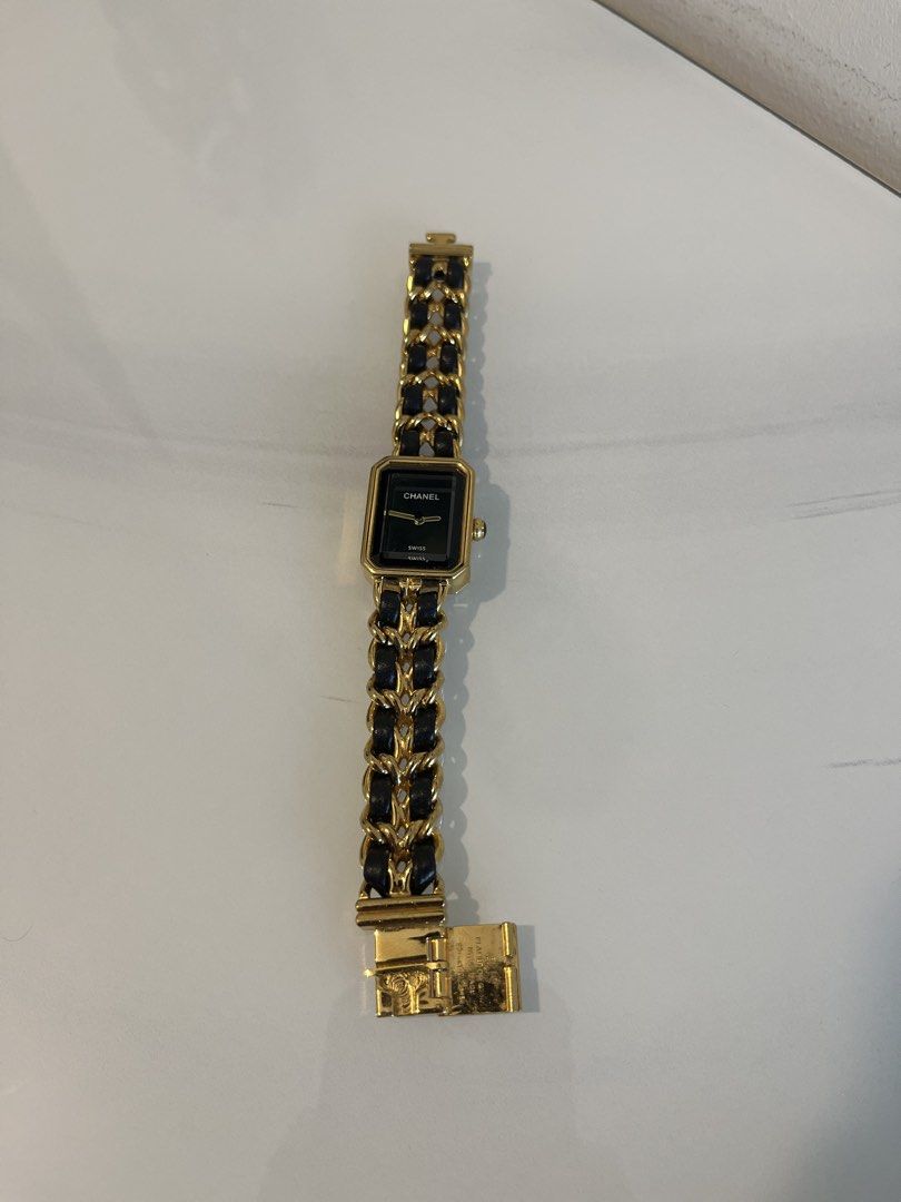 Chanel Luxury Watch (Category: Luxury Watches) located in Manila. Submitted by luxuryitems_bybosst (Listing ID 1463987909, Image 1). Description: Vintage Chanel Première Watch bought from japan no inclusion watch only.
