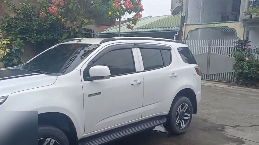 Chevrolet Trailblazer LT Auto (Category: Used Cars) located in Caloocan City. Submitted by berlan751 (Listing ID 1464062909, Image 2). Description: FIRST OWNER – PERSONAL OFFICE & FAMILY USE ONLY Very well-kept 2017 Chevrolet Trailblazer LT 2.8L Diesel 4x2, 7-seater, in very good condition. NO KNOWN ACCIDENT HISTORY • FLOOD-FREE Personally owned and used only as an office & family vehicle. Not used for commercial/public transport. Complete OR/CR 