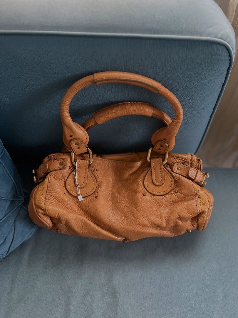 Chloe Paddington Camel Medium Bag (Category: Luxury Bags & Wallets) located in Manila. Submitted by iluvc4ts_ (Listing ID 1464049521, Image 2). Description: Chloe Paddington Camel Medium Bag 🔥 ₱52,500 / $875 Retail Price: $2,293 (143.2k) — Save over ₱90.7k! Negotiable!! Can do meet up sa malapit, South Caloocan Loc / Makati Area. Mode of Shipping: J&t, Lalamove, or Lbc para sa mga malalayo. Shipping fee is shouldered by the buyer. Thaankyouuu!! 