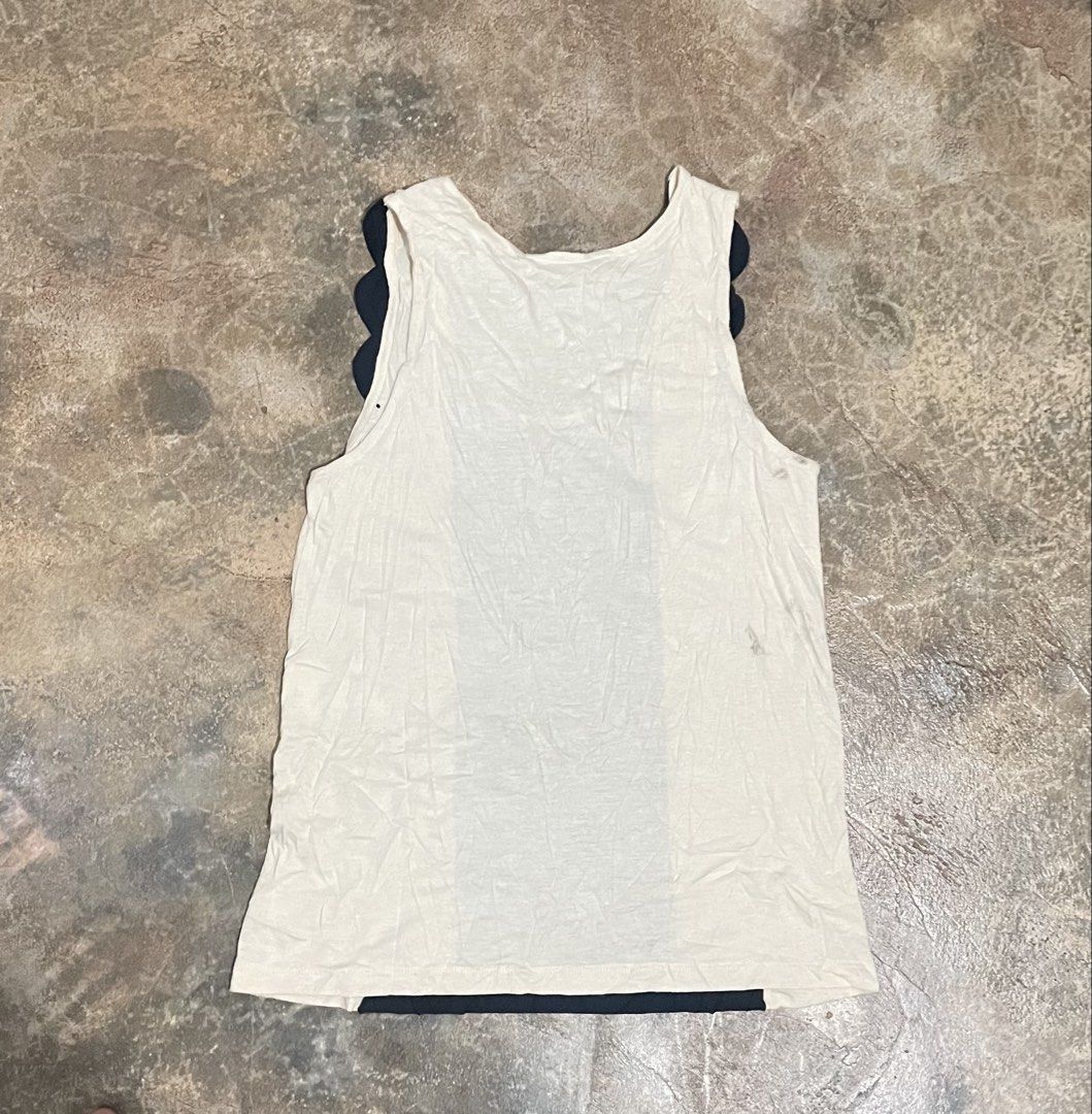 Chloe sleeveless (Category: Sleeveless) located in Davao. Submitted by mj_designervintagecurator (Listing ID 1464047425, Image 2). Description: 📌In good condition 📌best fit small to med 📌shoulder 10.5/ bust 32 - armhole 16- length 23 inches.