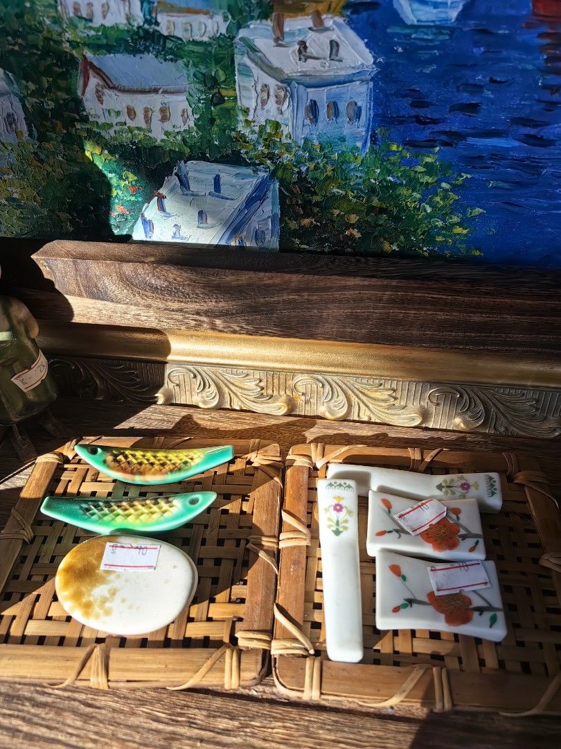 Chopstick rest (Category: Other Kitchenware & Tableware) located in Calamba. Submitted by princesspauliney. (Listing ID 1464135908, Image 1). Description: Mine now pay now Shoppee check out Calamba laguna.